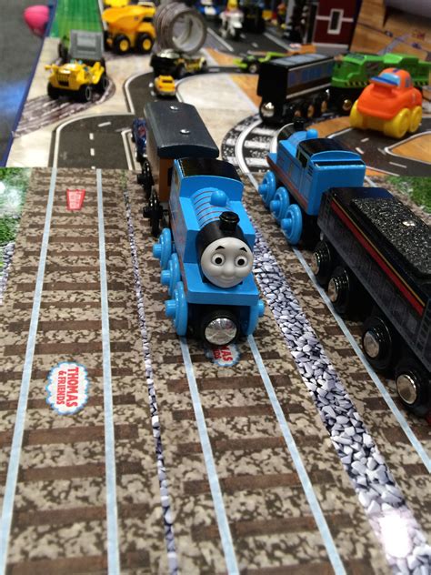 Inroad Toys Thomas The Tank Engine Playtape Heres Your Peek Into