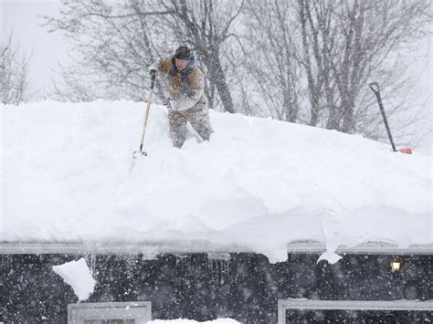 buffalo area roofs begin to creak and collapse under the weight of more than two metres of snow