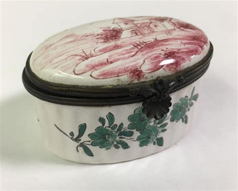 Hinged Lid Porcelain Trinket Box