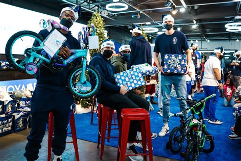 Dallas Mavericks Held Christmas Event Sponsored By Jefferson Dental