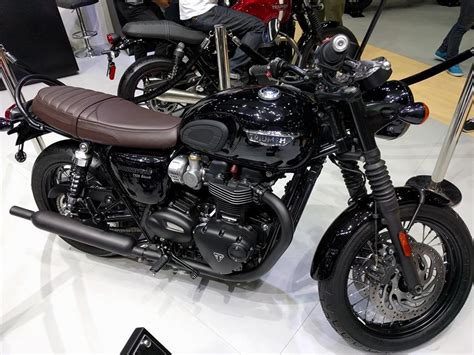 2016 triumph bonneville t120 on www.totalmotorcycle.com. Opinions on T120 Black seat (the brown one), how comfy ...