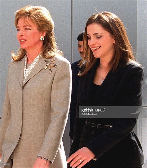 Jordans Queen Rania Right And Queen Noor Wife Of The Late King Chat Picture Id736531 891×1024
