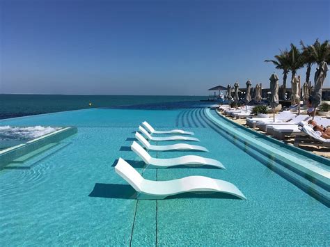 Burj Al Arab Jumeirah 5 Star Luxury Hotel Beach Resort And Spa In Dubai