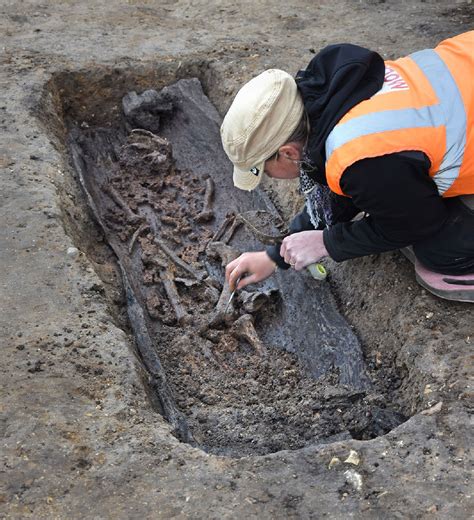 Discovery Of Rare Anglo Saxon Burials Is Revealed
