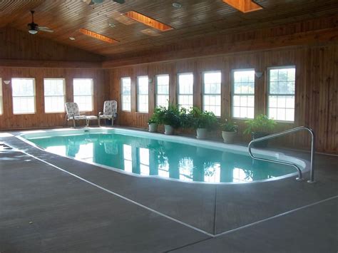 20 Niftiest Indoor Swimming Pool Designs