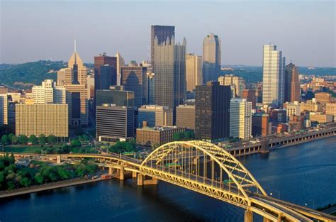 A fecha de 2007, estados unidos tenía 207 ciudades de más de 100.000 habitantes. Pittsburgh: la ciudad de acero de los Estados Unidos - VIX