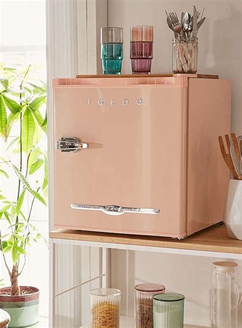 See more ideas about sanctuary bedroom, sanctuary, dorm fridge. Cute mini fridge (via Urban Outfitters) | Frigorífico ...