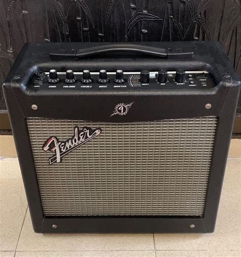 Guitar Amplifier Fender Mustang 1 V2 20w Hobbies And Toys Music