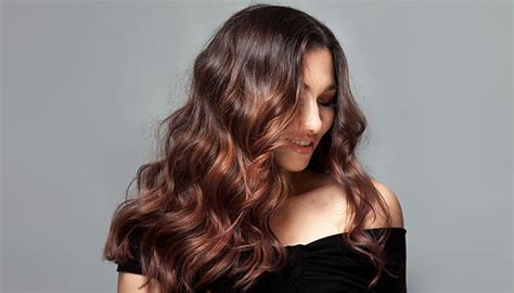 Wavy Hair Haircuts With Best Wavy Hairstyles Nykaas Beauty Book
