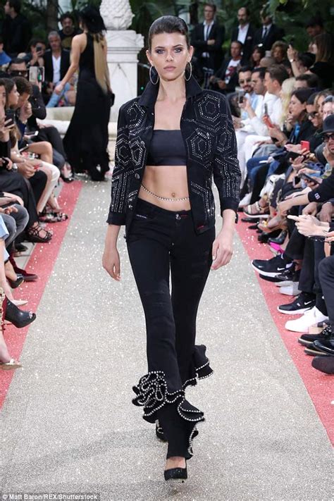 Victorias Secret Model Georgia Fowler Flaunts Her Tummy At Cannes