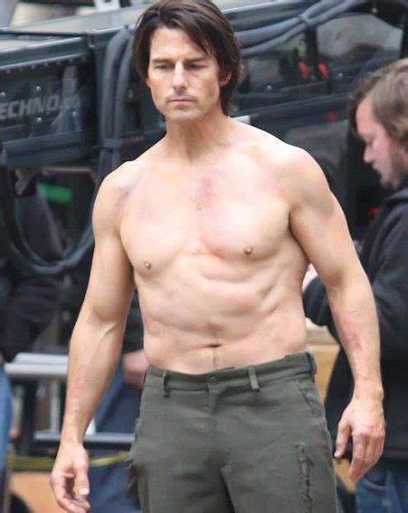 Tom Cruise Shows Off His Swoon Worthy Abs On Mission Impossible Iv