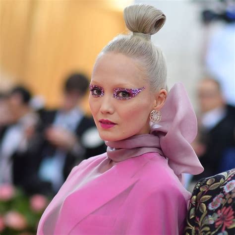 See The Most Stunning Makeup And Hair From The 2019 Met Gala Met Gala