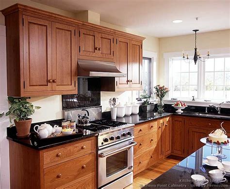 We created this types of kitchen cabinets 101 guide to make it easy for you to choose from many styles, materials, and other options. Shaker Kitchen Cabinets - Door Styles, Designs, and Pictures