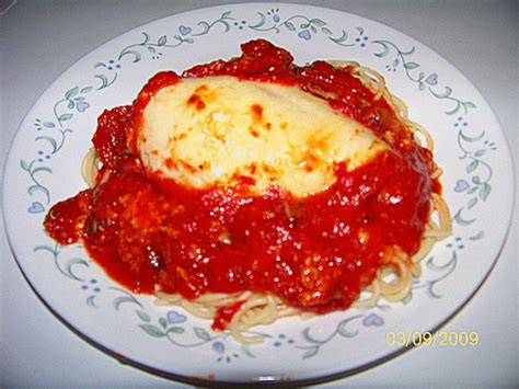 Served with pasta it is a quick and filling recipe. Easy Chicken Mozzarella Marinara - BigOven