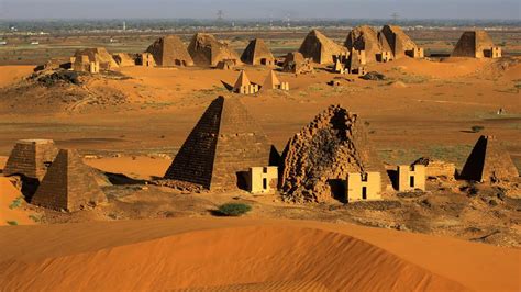 Sudán Mira A Sus Pirámides Para Atraer Al Turismo