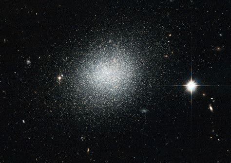Hubble Captures Image Of Compact Blue Dwarf Galaxy Ugc 5497