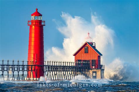 Grand Haven South Pier Lighthouses With Crashing Waves Lakes Of