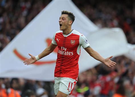 Midfielder was reportedly subject to a bid from qatar. Disappointing injury update for Arsenal's Mesut Ozil