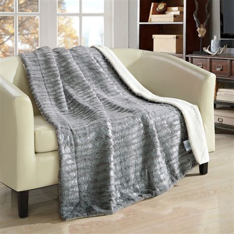 Chic Home Sechylles Ultra Plush Micro Mink Silver Stamping Sherpa Lined