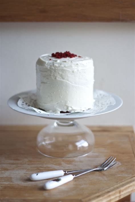 This chart helps down and upscale cake recipe quantities and assumes that the recipe you are using is the most common size/shape, which is an 8 inch (20cm) round cake and 3. Small red velvet cake with cream cheese white chocolate ...