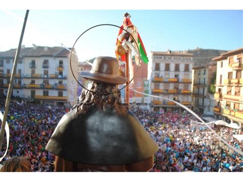 5000 Peñistas Dan La Bienvenida A Las Fiestas De San Roque