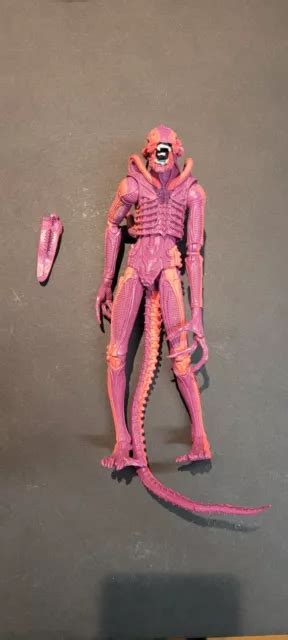 Aliens Pink Xenomorph Warrior 8 Bit Video Game 7 Action Figure Neca Loose 1000 Picclick