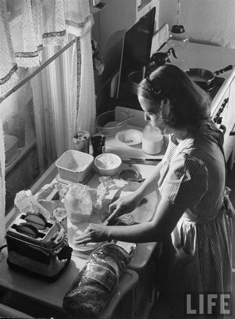 1940s Fashion Housewifes Daily Routine Glamour Daze Vintage