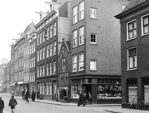 1941 A View Of The Willemsstraat In The Jordaan Neighborhood Of