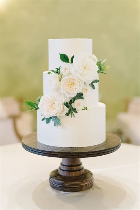 Cake by annie provides delicious and original custom cakes to the lower mainland including vancouver, burnaby, new westminster, coquitlam, port moody, and port coquitlam. Affordable Wedding Cakes Charleston Sc