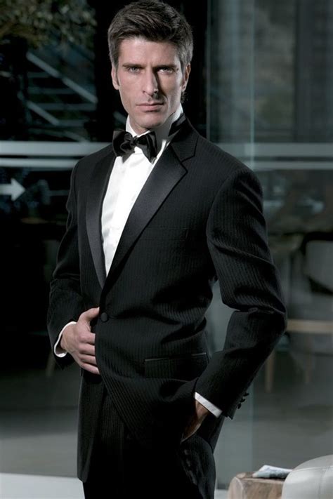 40 Alluring Black Suit Ideas For Men Elegant Man Black Suits Well