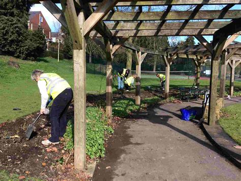 Volunteer Gardening Friends Of Rowntree Park