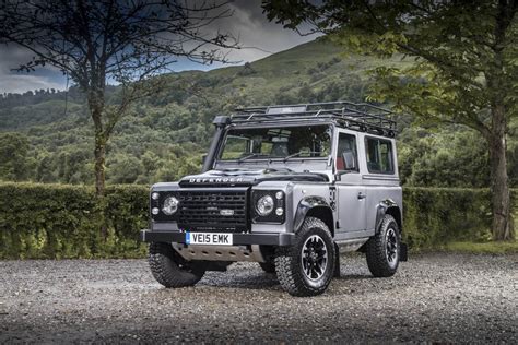 Gallery of 95 high resolution images and press release information. Land Rover Defender 90 Adventure Station Wagon | Eurekar