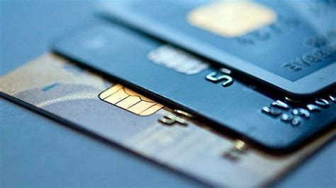 Üniversite öğrencileri i̇ş bankası kredi kartı aidatı ödememektedir. İş Bankası Kredi Kartı Başvurusu | Kredi