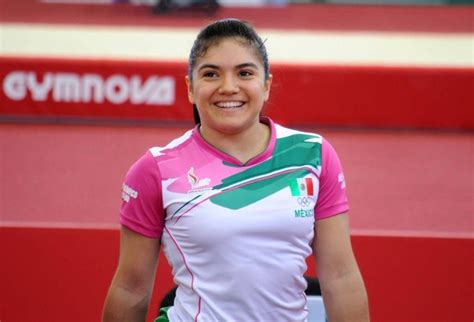 Jul 26, 2021 · una atleta mexicana sorprendió a los seguidores de los juegos olímpicos de tokio 2020 luego de presentar una de sus rutinas con una canción de un anime. La gimnasta mexicana Alexa Moreno es humillada en Twitter ...