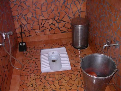 Marek Bialoglowys Blog How To Use Indonesian Traditional Toilet