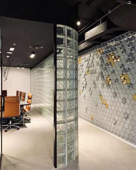 Luxury Office Interior Design In Dubai My Pick One