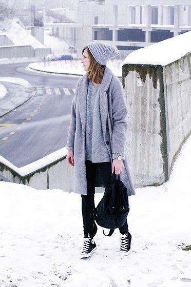 katarina vidic all on my blog never too much grey minimal street style grey coat winter