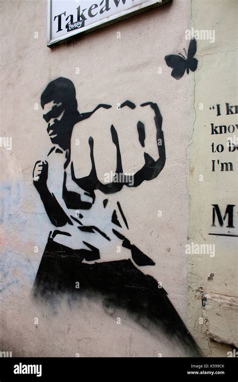 Graffity Street Art Muhammed Ali Manchester England Stock Photo Alamy