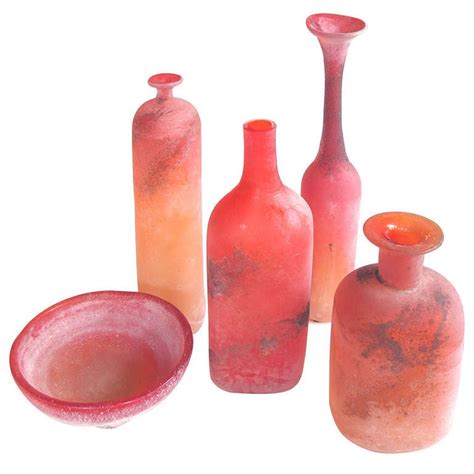 A Rare And Vibrant Set Of 5 Murano Scavo Vases And Bowl In Lava Red Glass Each Signed Gino