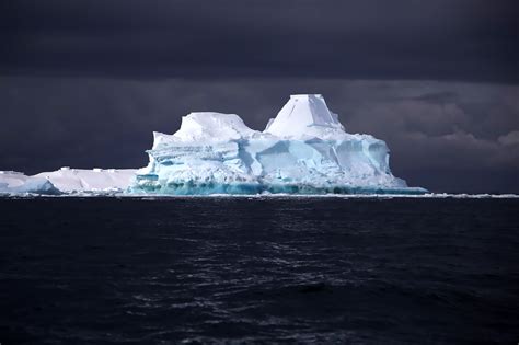 Beneath The Ice In Antarctica Uc Davis