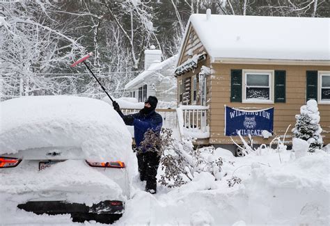 Bostons Wild Winter Storm Experience With A Sharp Snow Gradient The