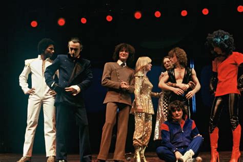 It debuted in 1978 with a studio recording of the songs, before premiering on stage in 1979. Pendant les répétitions de "Starmania", en 1979