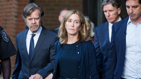 By Turns Tearful And Stoic Felicity Huffman Gets 14 Day Prison
