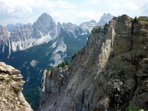 Monte Rite Escursione Al Rifugio Dolomites Montagna Di Viaggi