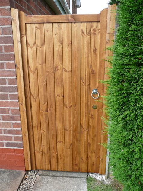 Softwood Side Gates Installers In Warrington Village Gates