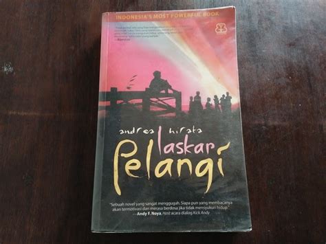Identitas Buku Laskar Pelangi - keyletar