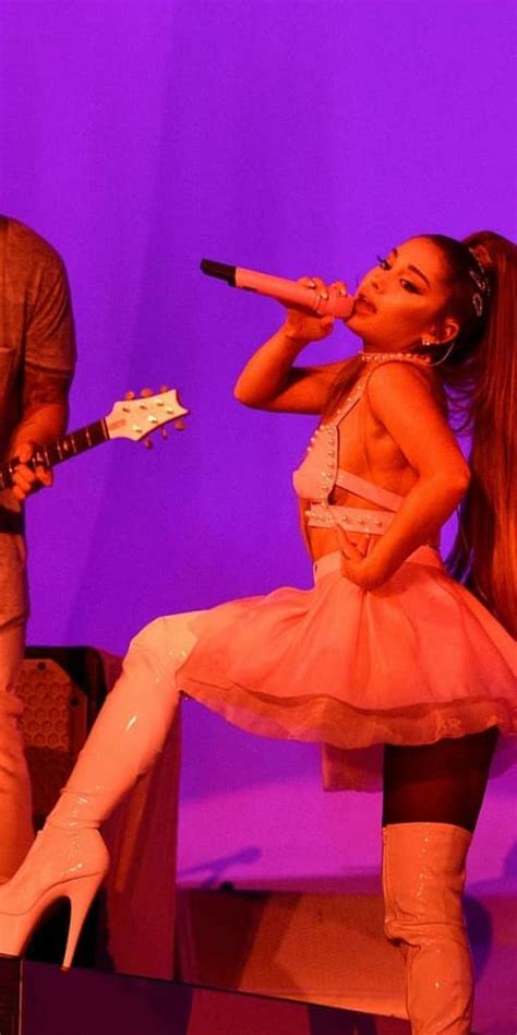 Actualizar 104 Imagen Ariana Grande Outfit Side To Side Abzlocal Mx
