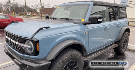 Heres A Good Look At The Ford Bronco Wildtrak In Area 51 And Soft Top