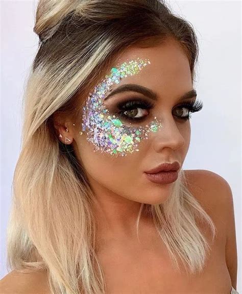 Maquiagem Para Carnaval 2020 Dicas E Inspirações Blog Da Mari Glitter Face Makeup Body