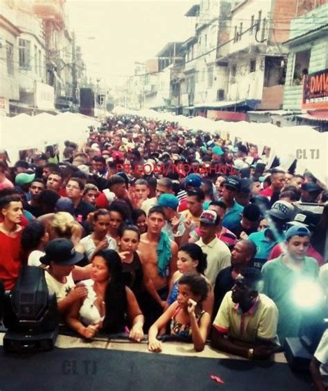 Baile Da Favela Nova Holanda Rio De Janeiro